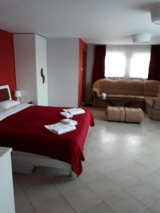 Family Hotel Gogov Szinemorec Kültér fotó