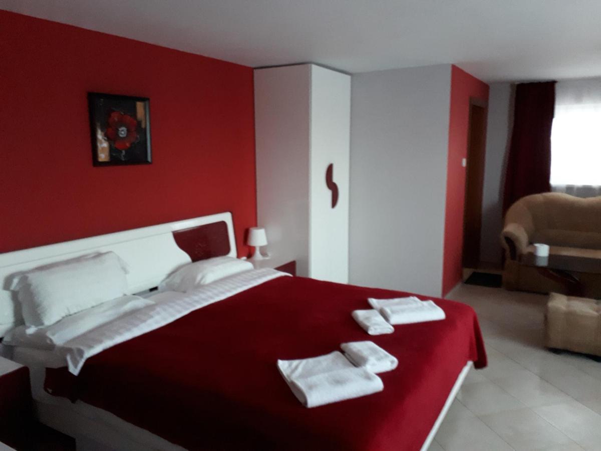 Family Hotel Gogov Szinemorec Kültér fotó
