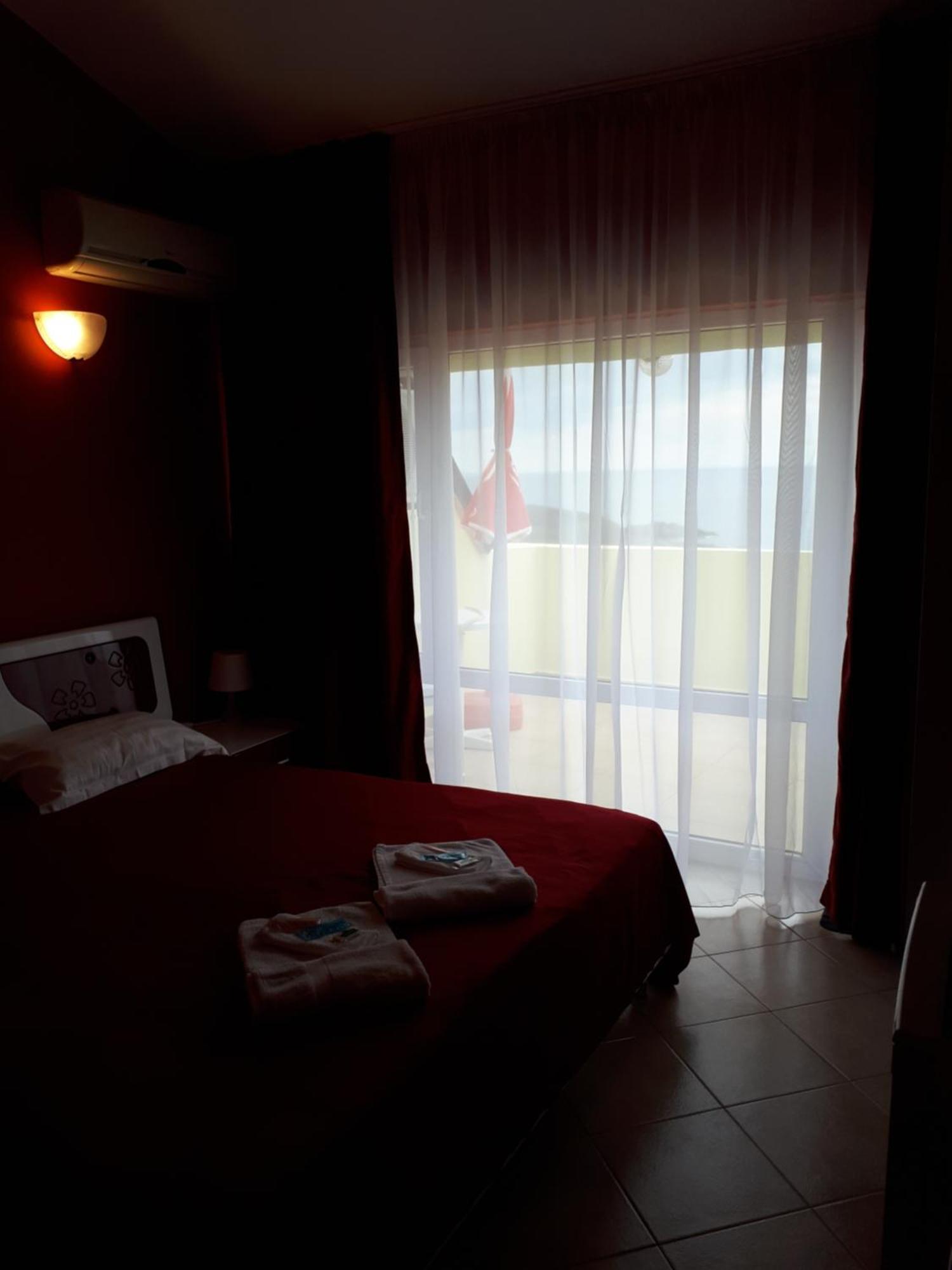 Family Hotel Gogov Szinemorec Szoba fotó